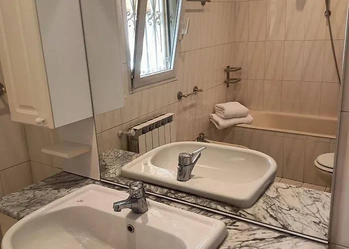 Big Terrace Grand House - New *